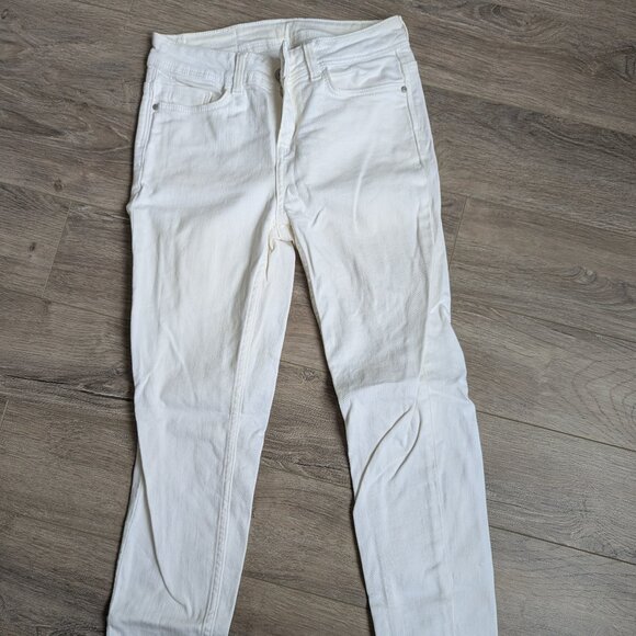 Zara White Jeans - Picture 1 of 3
